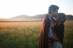 Lauren & Kappel early morning Rustic Engagement Session Amber Davis Photography