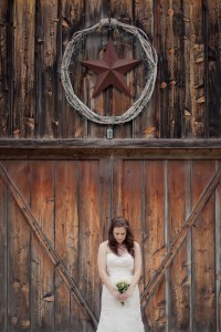 Melanie & Matt Country DIY Southern Wedding Maria Leinen Photography