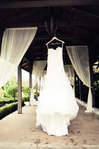 Tamara & Steve Burlap & Lace Themed Vintage DIY Wedding Heather Lynn Photographie