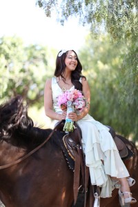 Rustic_Vintage_Glamour_Styled_Shoot_Lucy_Munoz_Photography_25-rv