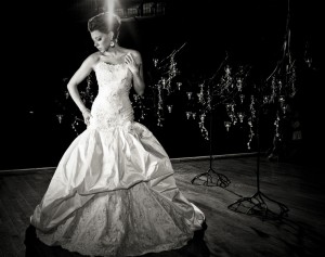 Modern Glam Bride House of Blues Styled Bridal Shoot Esvy Photography (7)