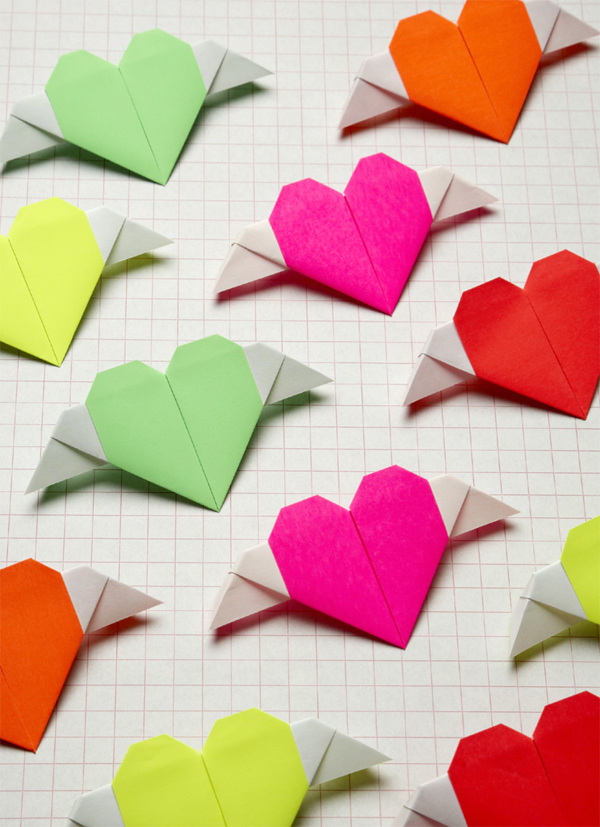 WINGED MESSENGER Origami Hearts