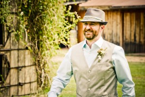 Nicole_Fred_Music_Festival_Inspired_Wedding_Planet_BlueGrass_Wedding_Elevate_Photography_39-h