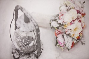 Late_Winter_Snow_Filled_Washington_Wedding_Amanda_Lloyd_Photography_32-h