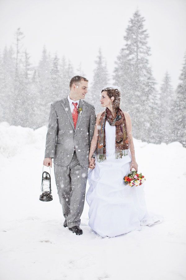 Late Winter Snow Filled Outdoor Washington Wedding With Rustic Vintage Flair
