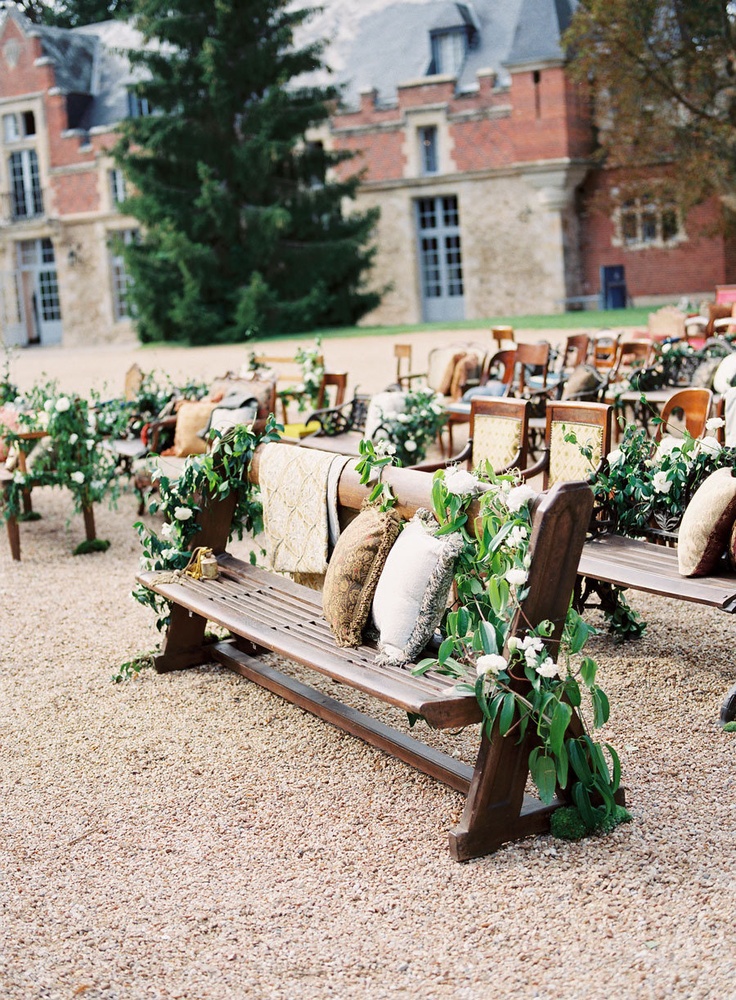 Why It Works Wednesday: Natural Toned Lush Outdoor Ceremony Seating