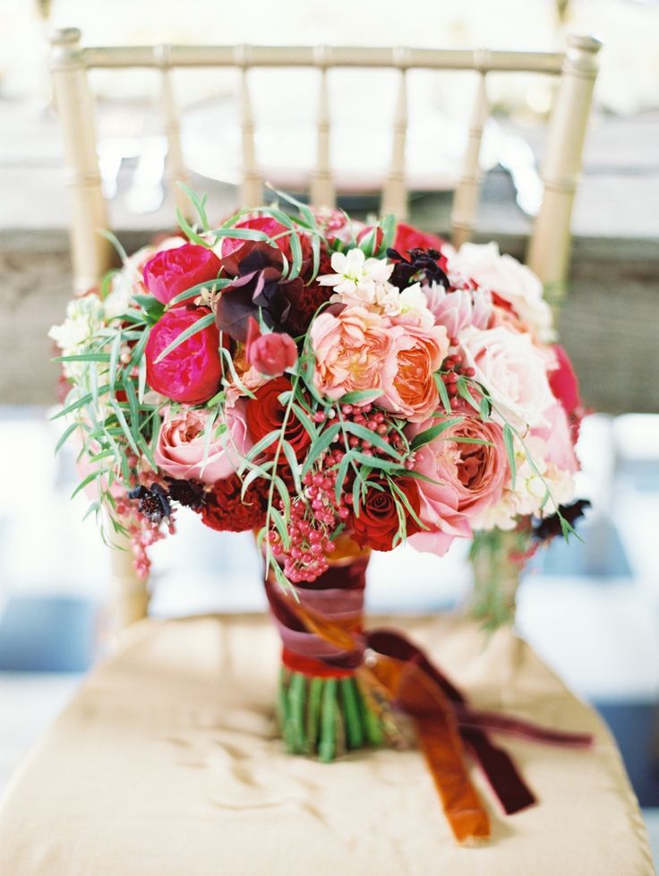 Why It Works Wednesday: Red Hued Wedding Bouquet Inspired By Poetry