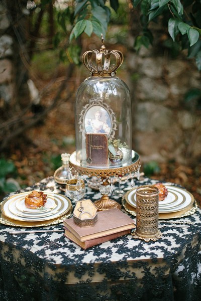 Dark And Romantic Wedding In Black And Gold Kristen Booth via The Wedding Chicks
