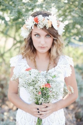 Pale Floral Crown Lexi Moody Photography via Rubies and Ribbon
