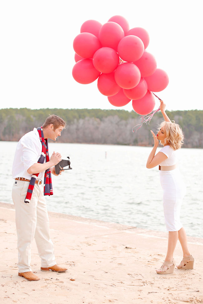Red Balloon Valentines Day Love Session Along The Banks Of Tyler State Park