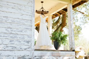 Bronze_Oyster_Rustic_Southern_Alabama_Wedding_Freshly_Bold_Photography_6-h