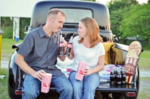 Silvermoon_Drive_In_Movie_Engagement_Session_Captured_By_Belinda_17-h