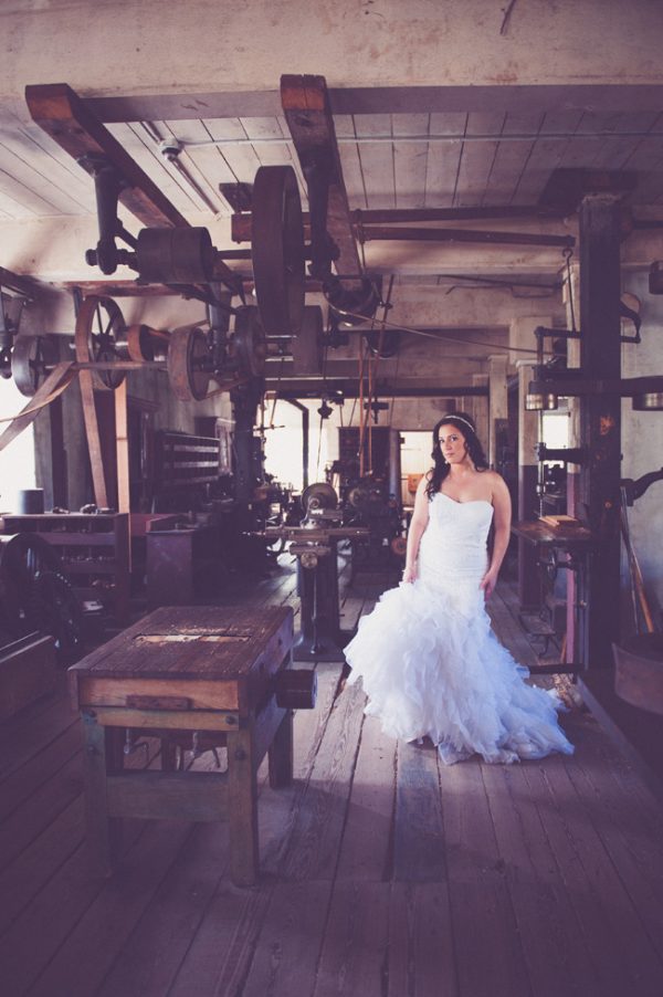 Vintage_Mill_Wedding_Slater_Mill_Sara_Smile_Photography_20-v