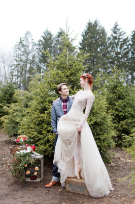 Holiday_Wedding_Christmas_Tree_Farm_Melissa_Kruse_Photography_59-lv