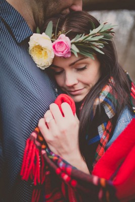 Outdoor_Camping_Woods_Engagement_McNiel_Photography_32-rv