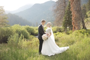 Tented_Luxury_Utah_Wedding_Pepper_Nix_Photography_11-h