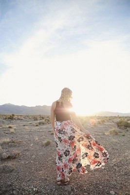 Whimsical_Las_Vegas_Desert_Engagement_Lissables _Photography_7-rv