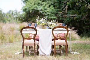 Serenity_Blue_Rose_Quartz_Wedding_Table_Setting_Olivia_Smartt_Photography_1-h