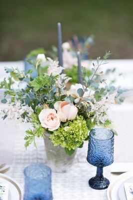 Serenity_Blue_Rose_Quartz_Wedding_Table_Setting_Olivia_Smartt_Photography_3-v