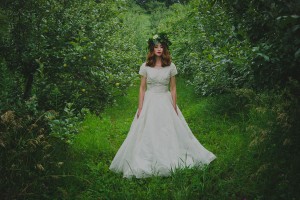 vibrant_moody_apple_orchard_wedding_trahms_photography_1-h