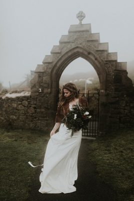 Stormy_Bridal_UK_Wedding_Avonné_Photography_5-rv