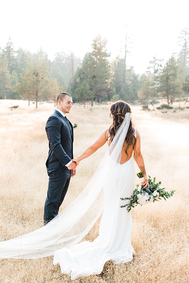New Frontier Ranch Wedding With Chic Romantic Detailing