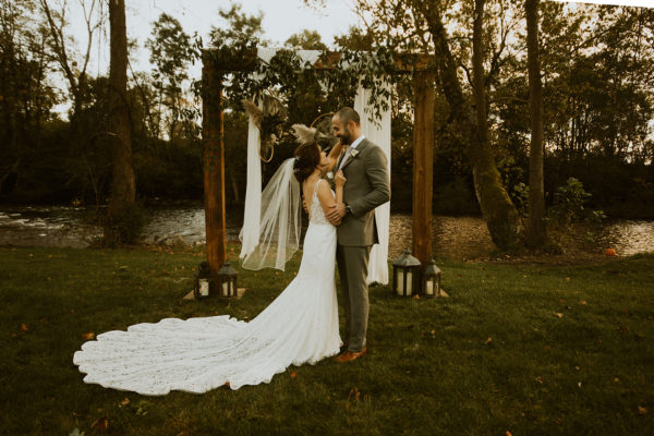 Earthy and Organic Real Wedding in Baltimore Snapped Studios32