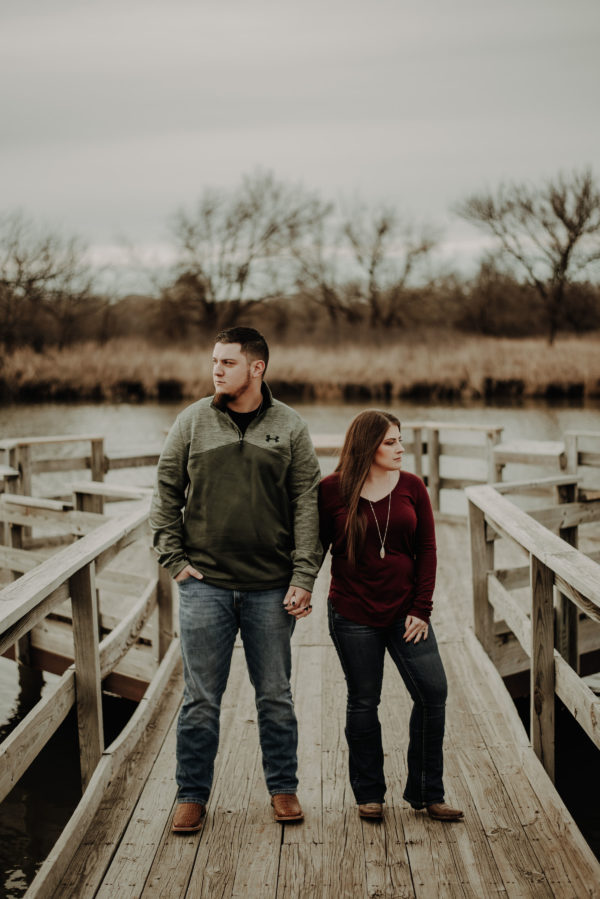 Sweet Countryside Engagement Session in Wichita Shelby Laine Photography03