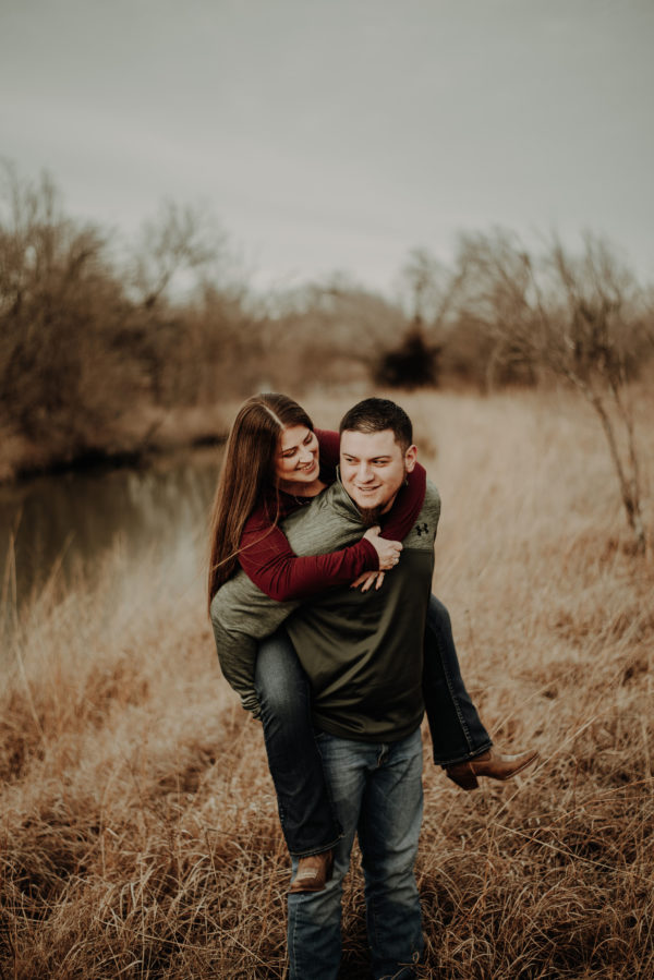 Sweet Countryside Engagement Session in Wichita Shelby Laine Photography04