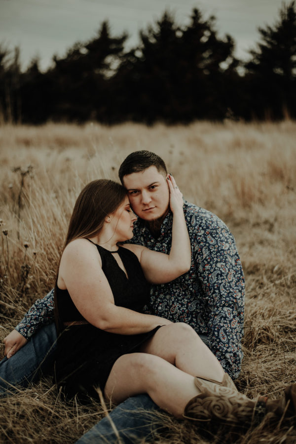 Sweet Countryside Engagement Session in Wichita Shelby Laine Photography18