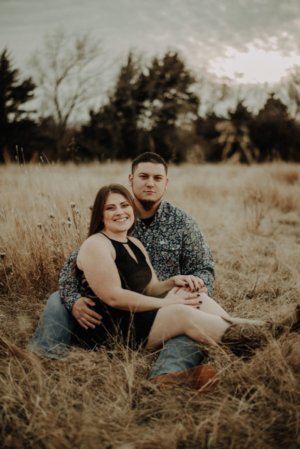 Sweet Countryside Engagement Session in Wichita Shelby Laine Photography19