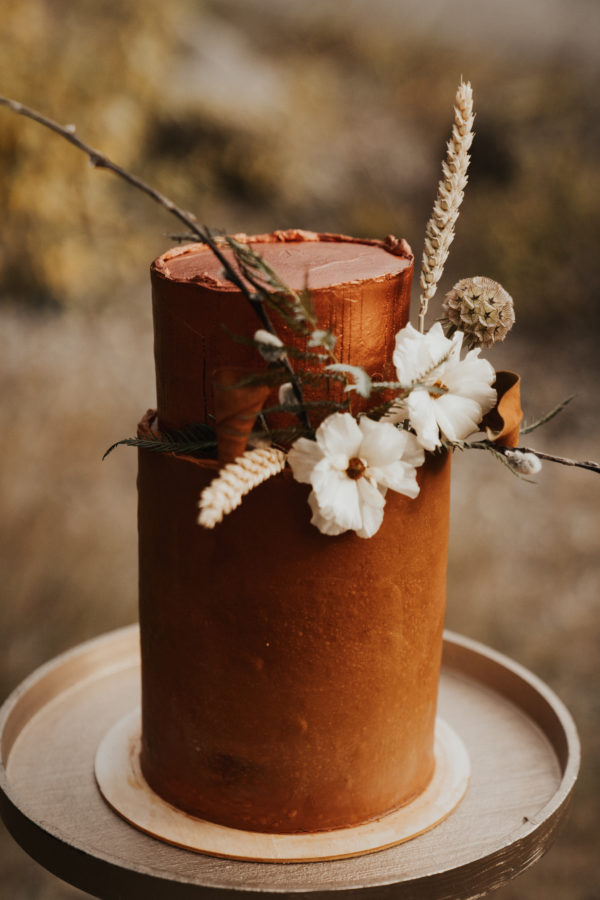 Rustic Bohemian Elopement Inspiration with Earth Tones Anna Tee Photography03