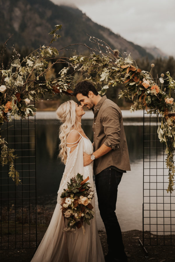 Rustic Bohemian Elopement Inspiration with Earth Tones Anna Tee Photography12