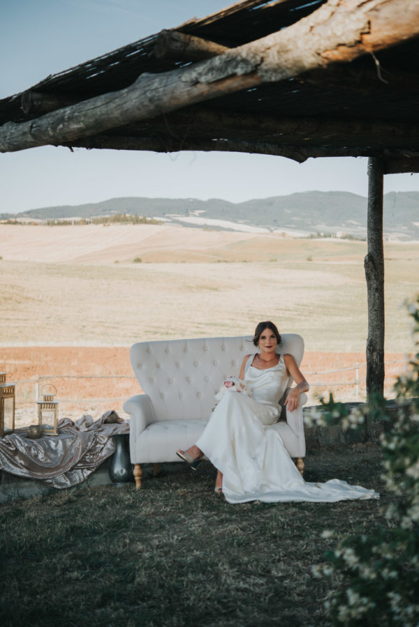 Wedding Inspiration featuring Two Bridal Styles in Italy Lucrezia Senserini15