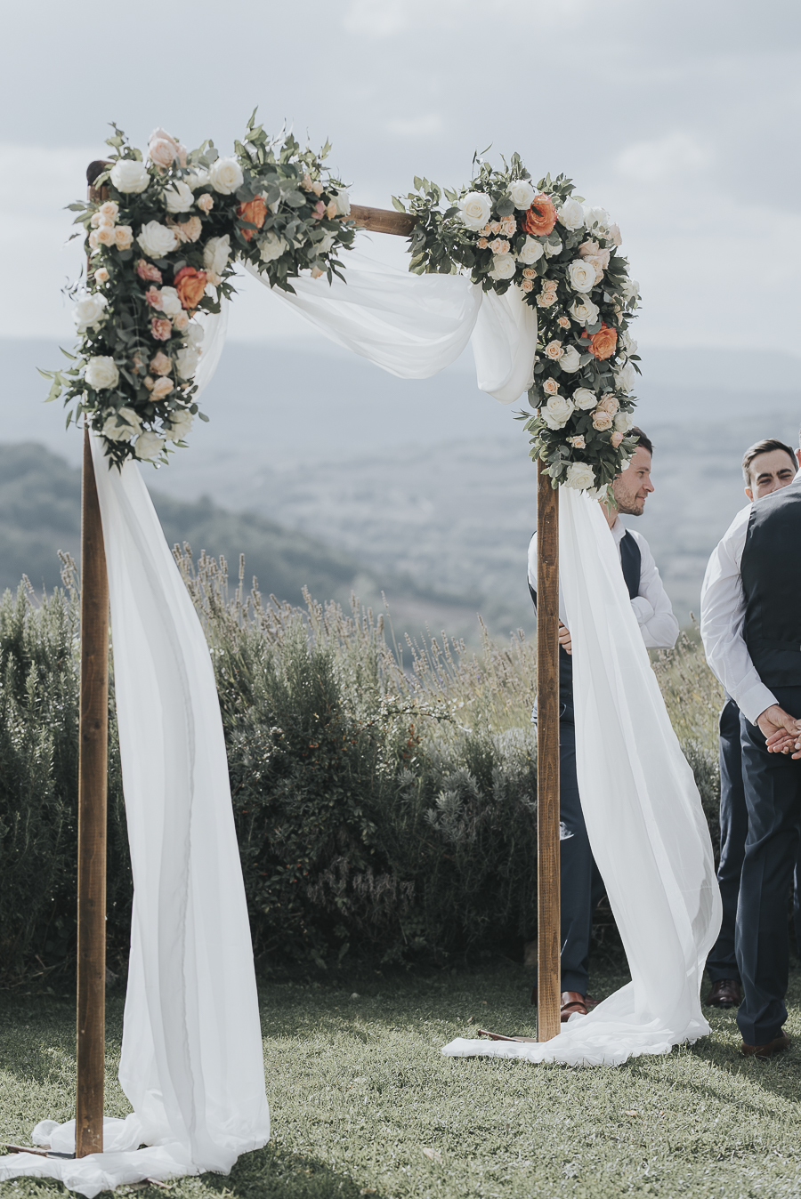 Relaxed and Intimate Tuscan Wedding Daniela Nizzoli06