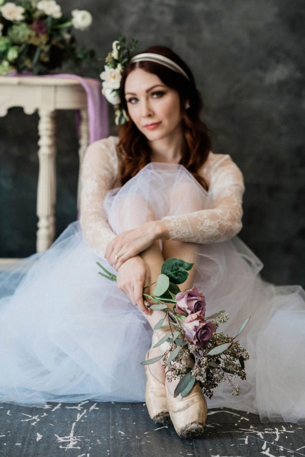 Elegant Lavender Ballet Bridal Session Wreath and Rose Photography07