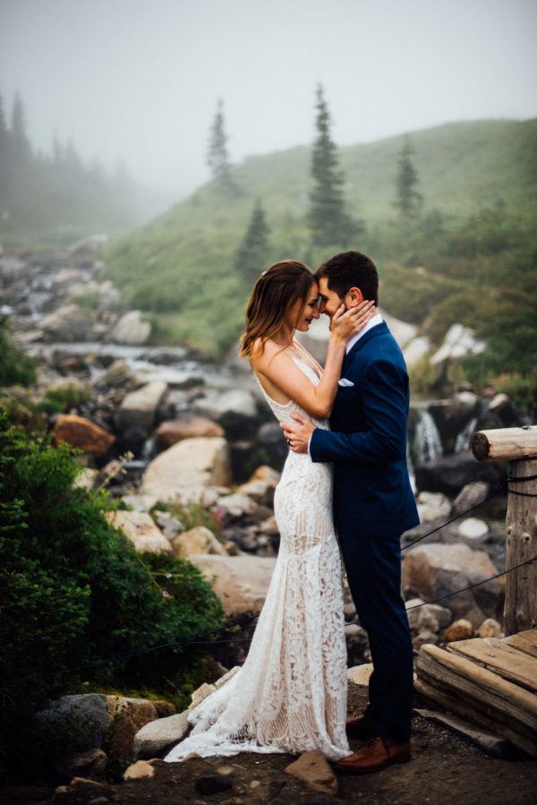 Misty Intimate Elopement at Mount Rainier Rebecca Anne Photography09