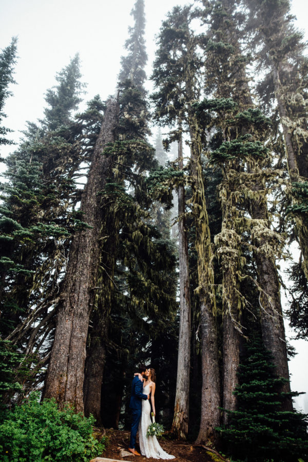 Misty Intimate Elopement at Mount Rainier Rebecca Anne Photography16